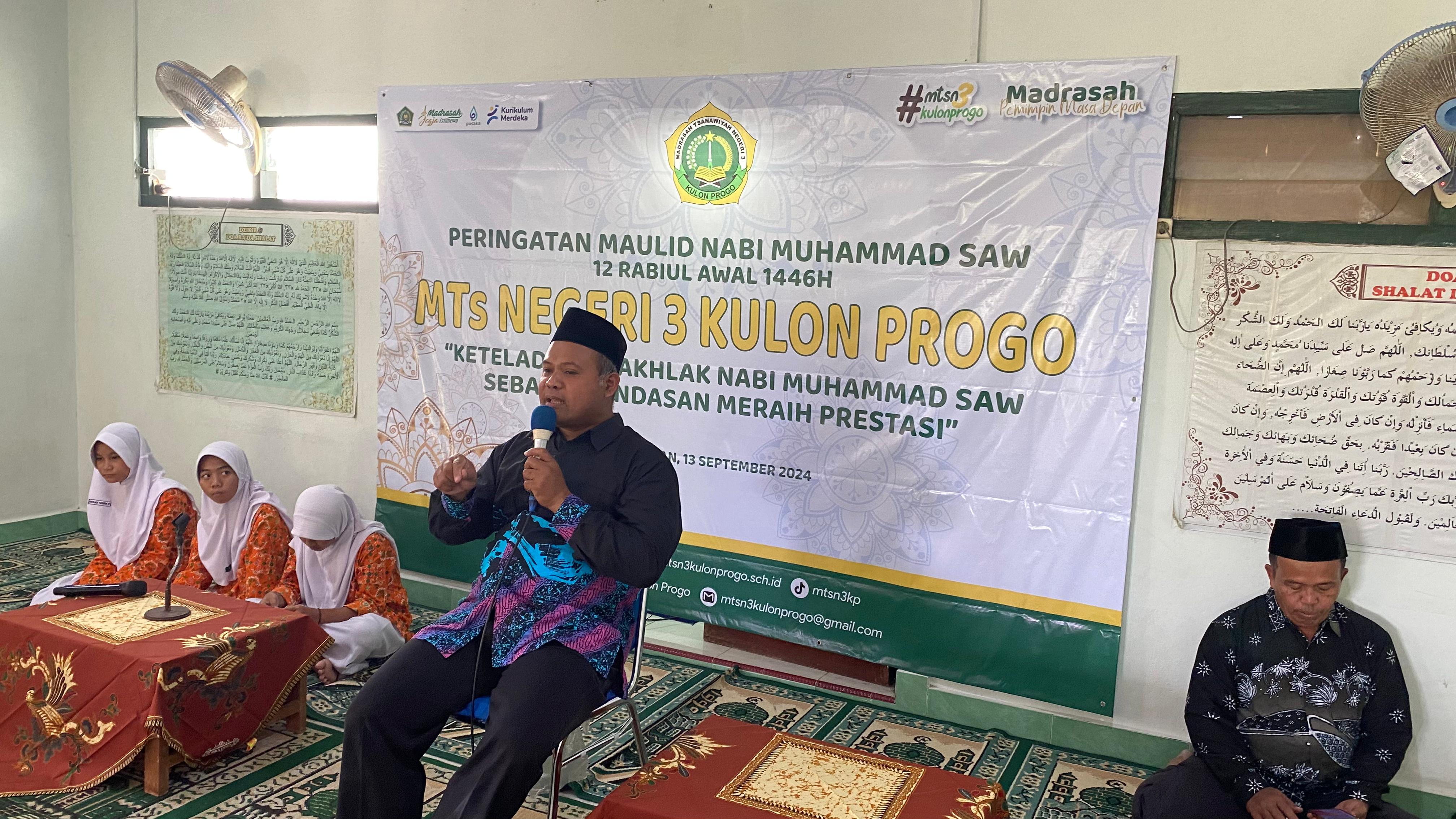 Maulid Nabi Muhammad SAW, MTs N 3 Kulon Progo Selenggarakan Pengajian