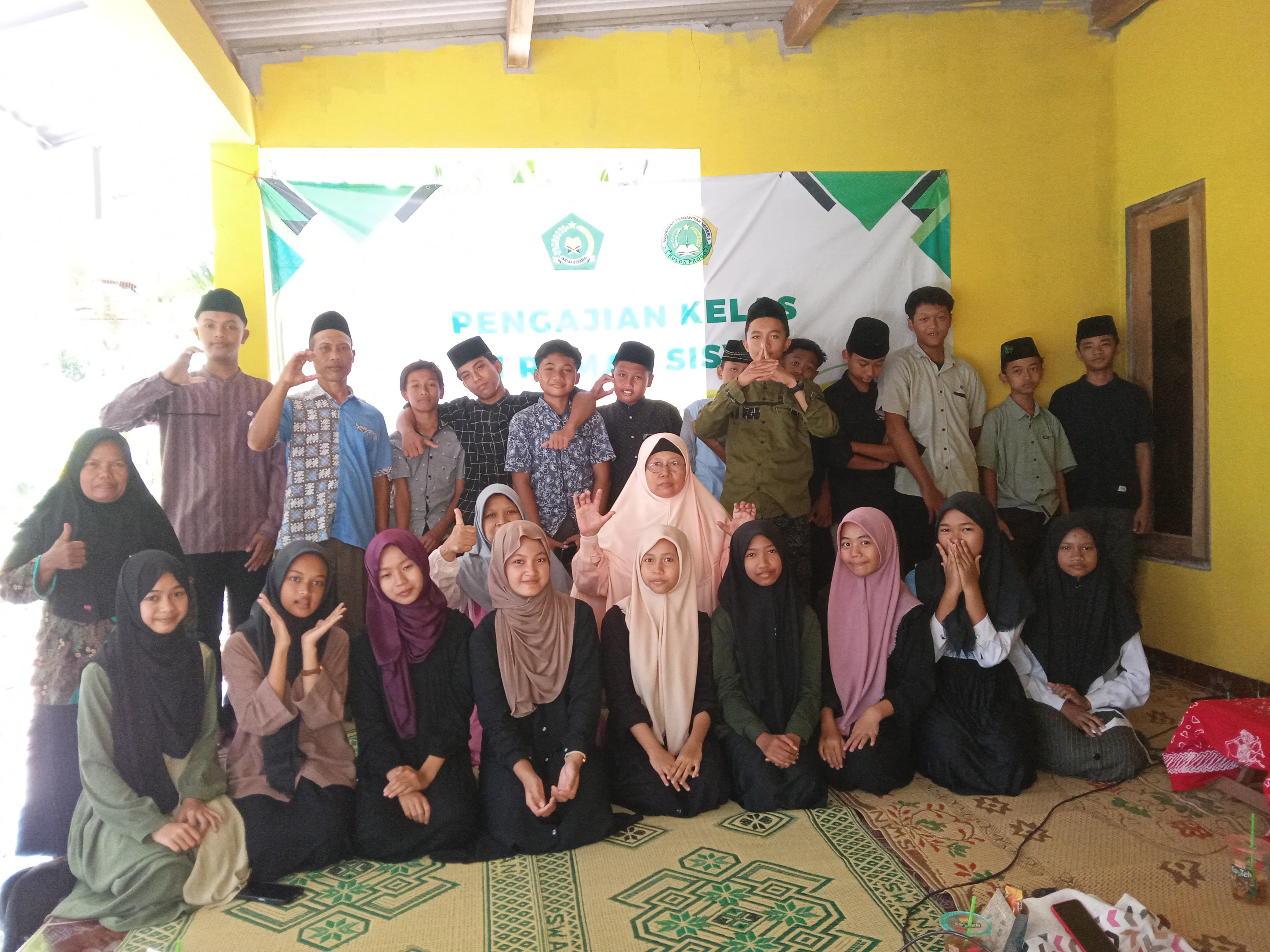 Melalui Forum Pengajian Kelas, MTs Negeri 3 Kulon Progo Gali Potensi Da’i Muda