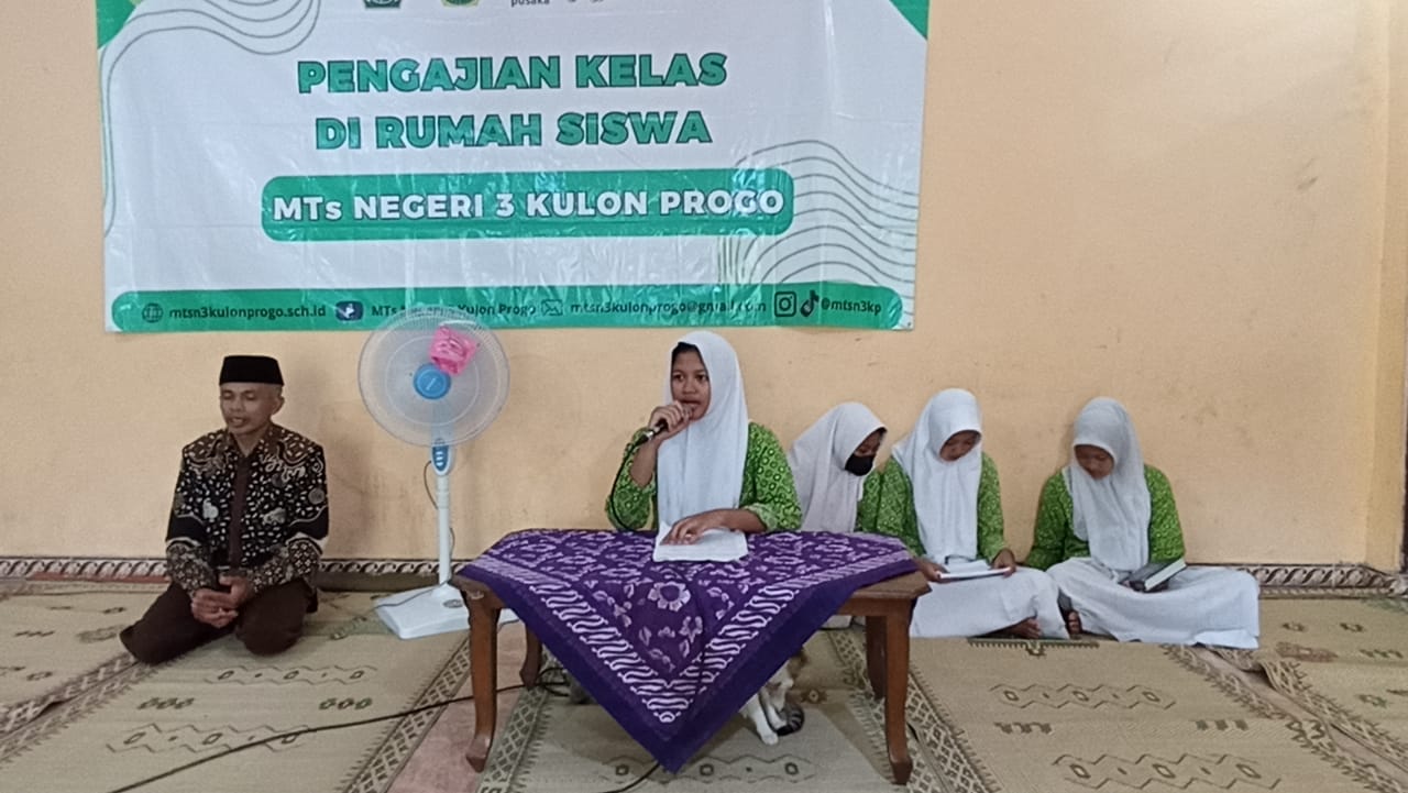 Berjuang dengan Ilmu dan Akhlak Topik Pengajian Kelas 9A MTsN 3 Kulon Progo