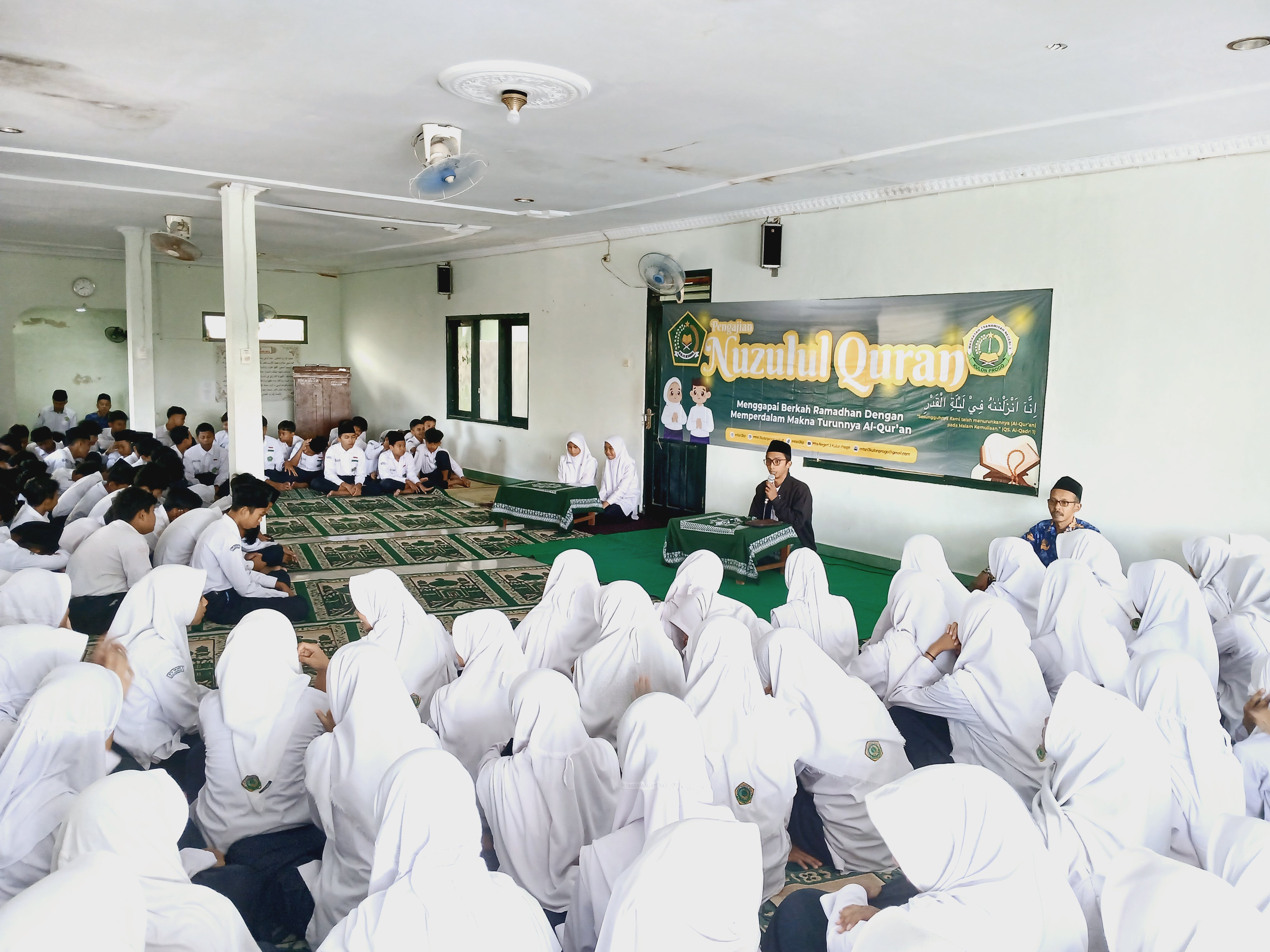 MTs Negeri 3 Kulon Progo Gelar Peringatan Nuzulul Qur’an Bertajuk Meningkatkan Cinta terhadap Al-Qur’an