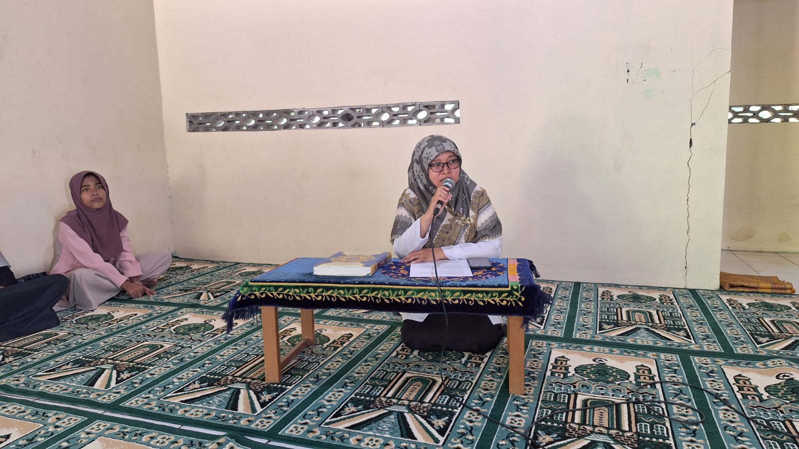 Menguatkan Akhlak di Era Digital: Refleksi Nilai Qur’ani Lewat Pengajian Kelas